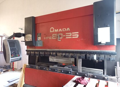 Ohraňovací lis HFE 80-25